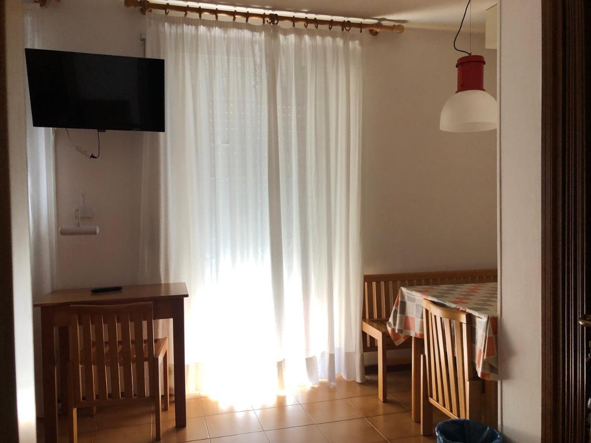 Hotel Garni Villa Magnolia Torbole Sul Garda Exterior photo
